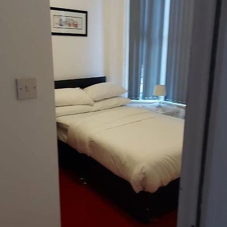 Midtown Guesthouse Ливърпул Екстериор снимка